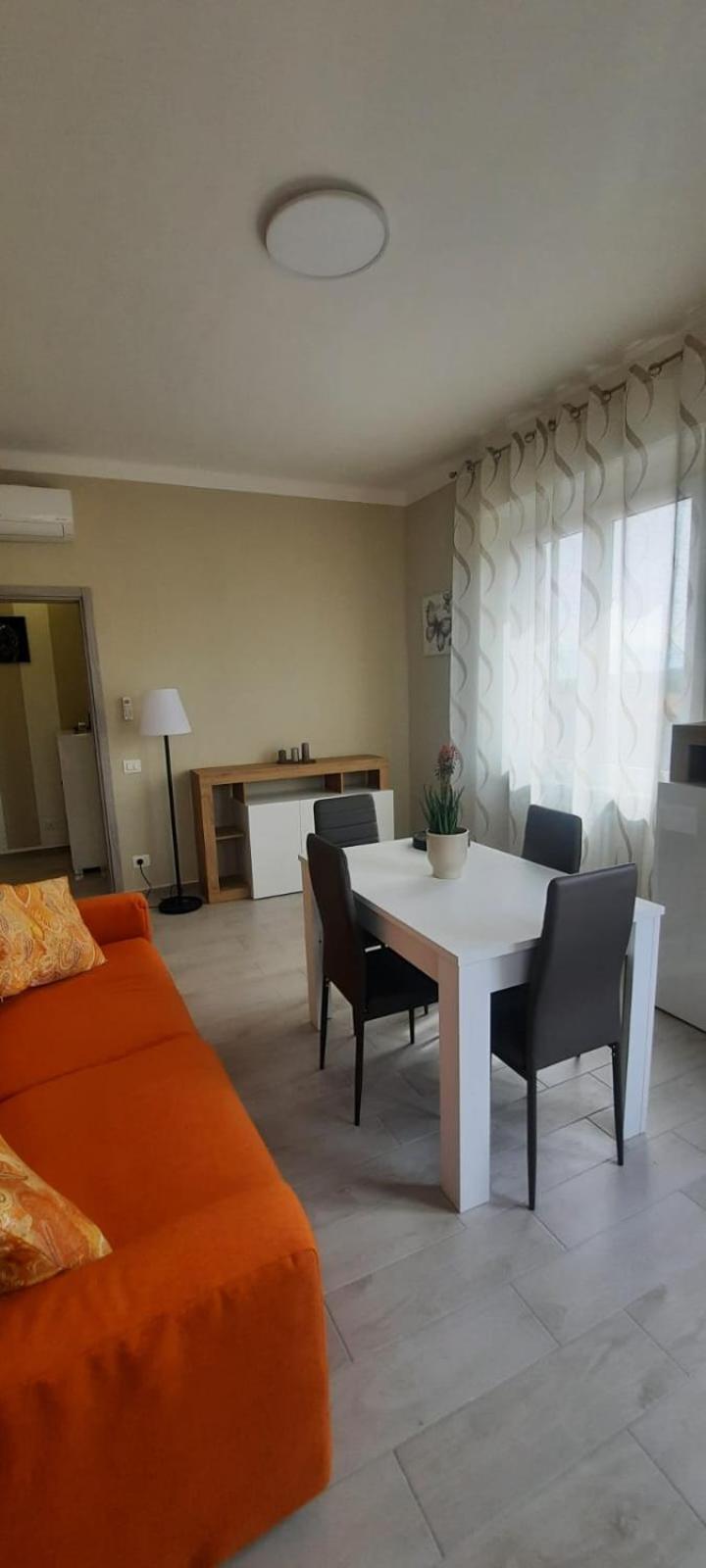 Anzalone House Apartment Asti Ngoại thất bức ảnh